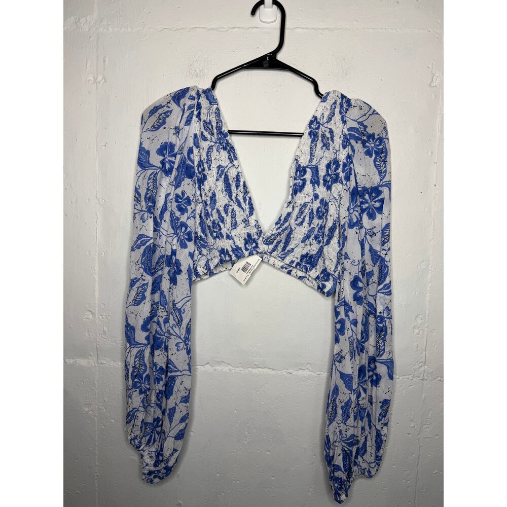 NEW INDIAH Biru Ruched Crop Top Blue White Size Small/Medium